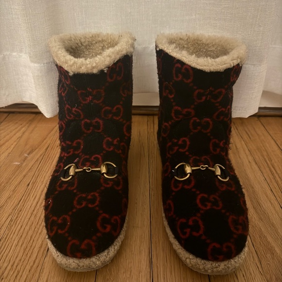 Gucci Women’s Size 8 Fria Horsebit Ankle Boots Wool and Shearling Blue - Picture 2 of 5